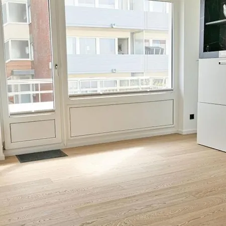 Strand-zeit - Ein Steinwurf Zum * Wangerooge